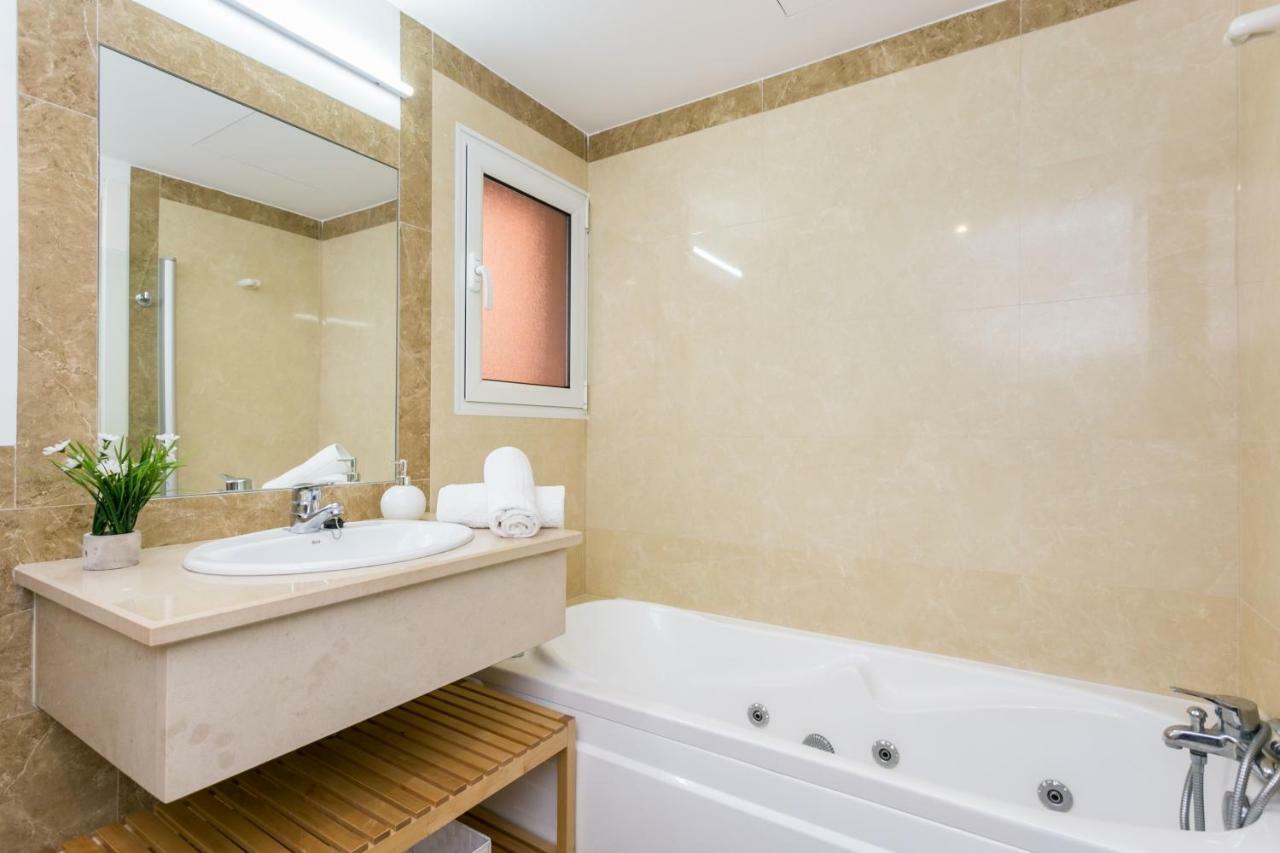 Litoral Mar Dream 17, Beach Front, Free Wi-Fi, Private Parking, Pool Portimão Buitenkant foto