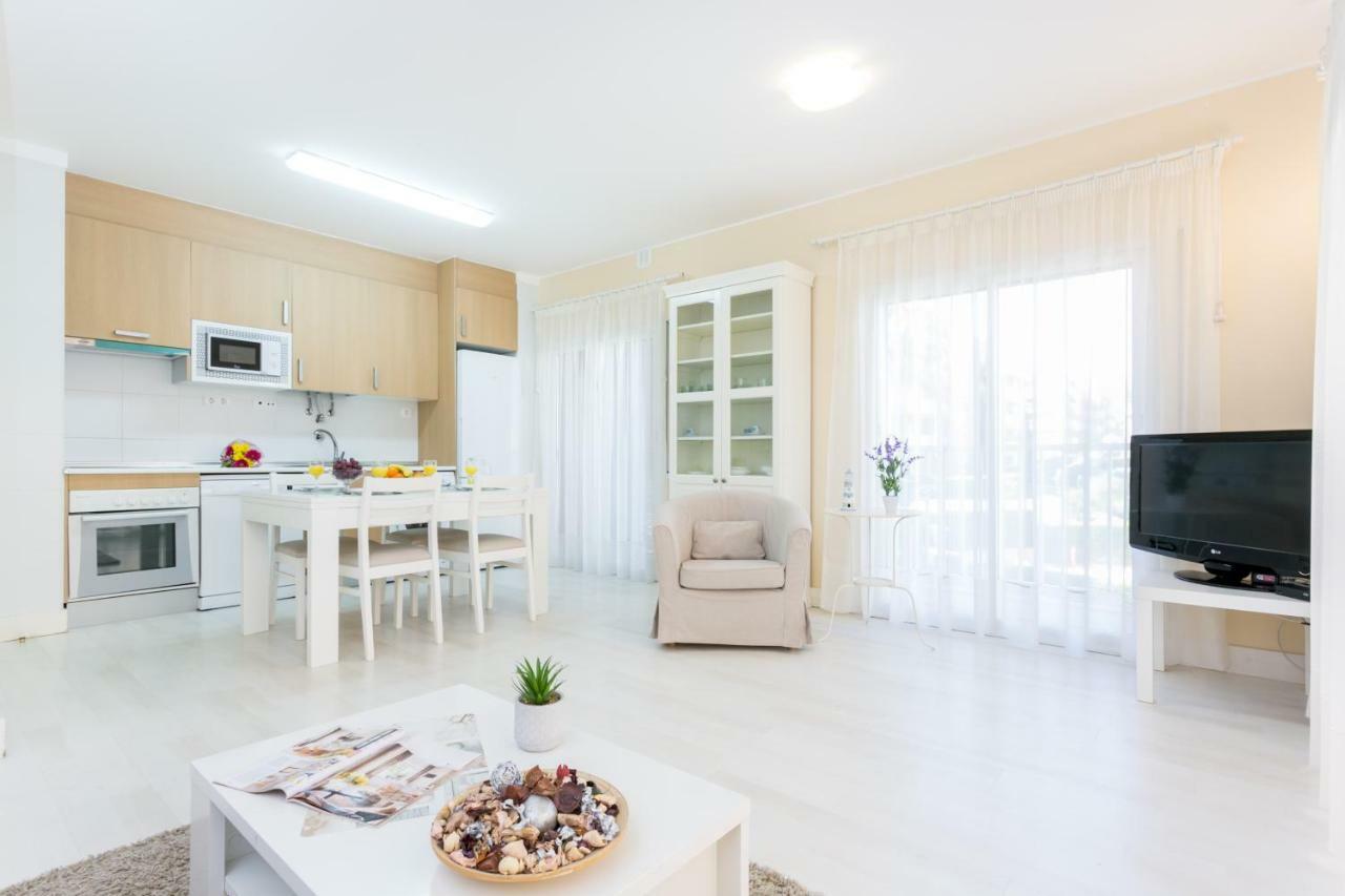 Litoral Mar Dream 17, Beach Front, Free Wi-Fi, Private Parking, Pool Portimão Buitenkant foto